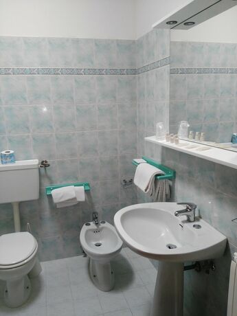 Imagen de la habitación del Hotel La Meridiana, Urbino. Foto 20
