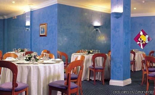 Imagen del bar/restaurante del Hotel La Meridienne. Foto 4