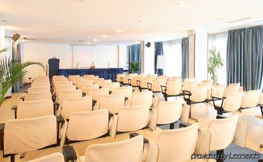 Imagen del bar/restaurante del Hotel La Meridienne. Foto 5