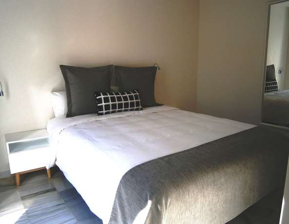 Imagen de la habitación del Hotel La Milagrosa, Alicante. Foto 5