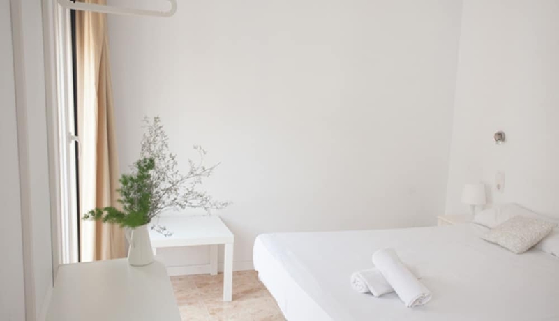 Imagen de la habitación del Hotel La Milagrosa, Alicante. Foto 8