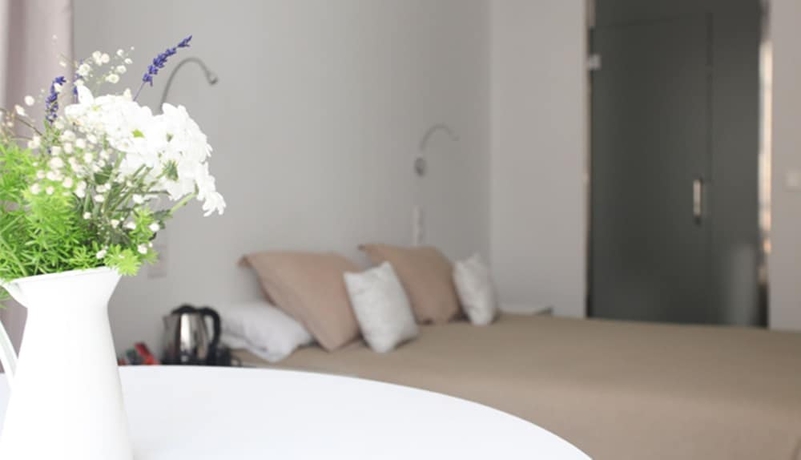Imagen de la habitación del Hotel La Milagrosa, Alicante. Foto 15