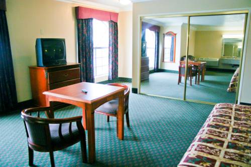 Imagen de la habitación del Hotel La Mirage Inn Lax Airport. Foto 5
