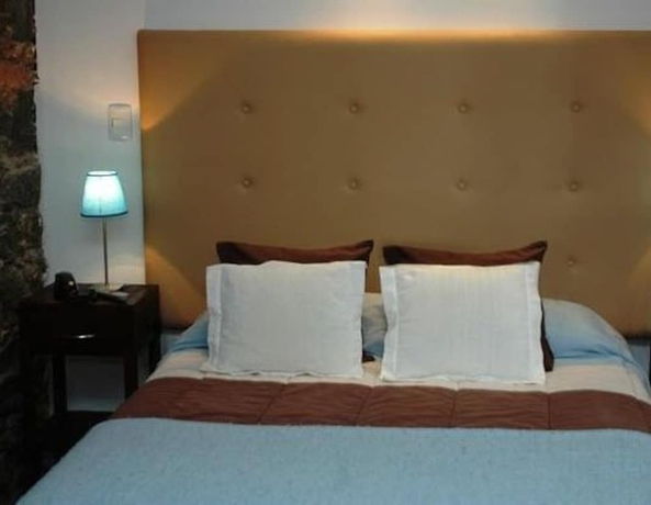 Imagen de la habitación del Hotel La Misi&oacute;n. Foto 6