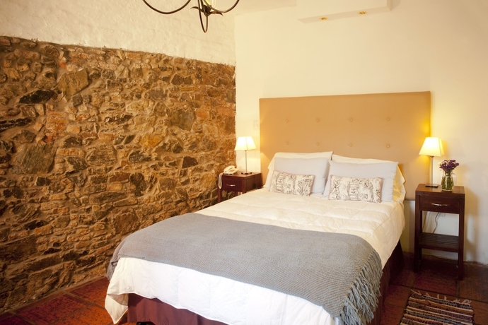 Imagen de la habitación del Hotel La Misi&oacute;n. Foto 12