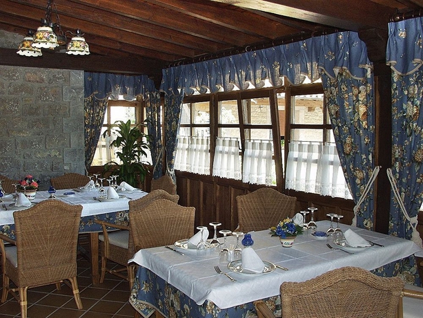 Imagen del bar/restaurante del Hotel La Molinuca. Foto 3