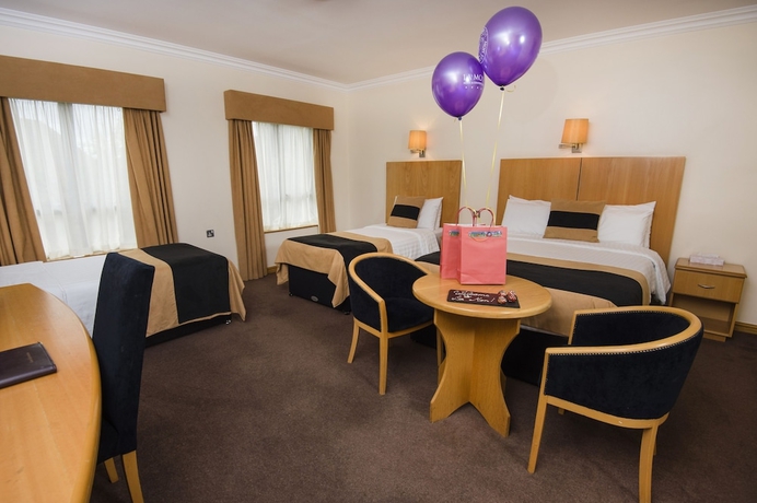 Imagen de la habitación del Hotel La Mon and Country Club. Foto 3