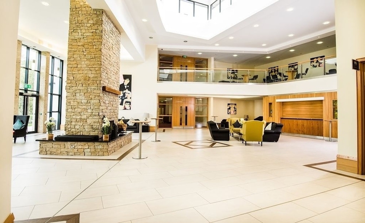 Imagen de los interiores del Hotel La Mon and Country Club. Foto 14