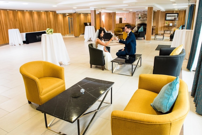 Imagen de los interiores del Hotel La Mon and Country Club. Foto 17