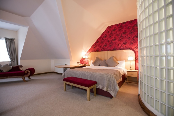 Imagen de la habitación del Hotel La Mon and Country Club. Foto 11