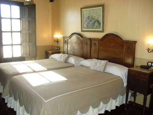 Imagen de la habitación del Hotel La Moncloa De San L&aacute;zaro. Foto 4
