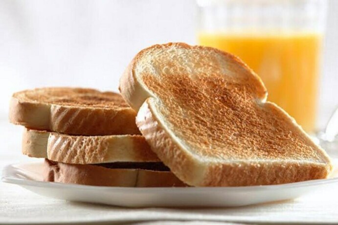 Imagen del bar/restaurante del Hotel La Montana. Foto 22