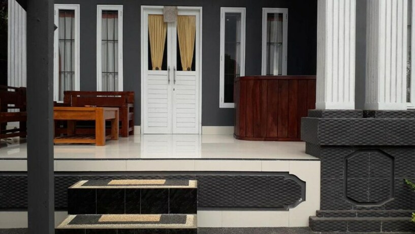 Imagen de los interiores del Hotel La Montana. Foto 31