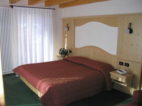 Imagen de la habitación del Hotel La Montanara, San Martino di Castrozza. Foto 7