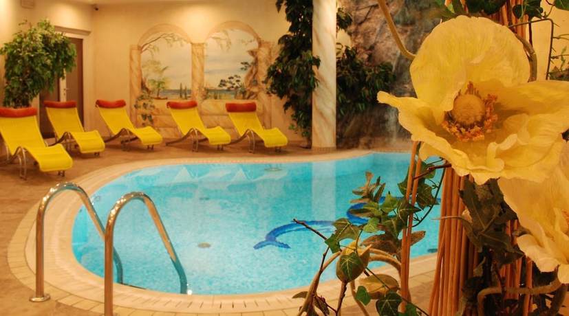 Imagen de la piscina del Hotel La Montanina, Malosco. Foto 16