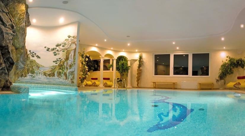 Imagen de la piscina del Hotel La Montanina, Malosco. Foto 17