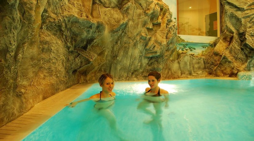 Imagen de la piscina del Hotel La Montanina, Malosco. Foto 20