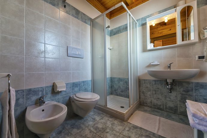 Imagen de la habitación del Hotel La Montanina, Malosco. Foto 13