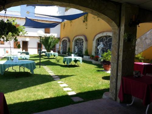 Imagen general del Hotel La Moraleda - Complejo Las Delicias. Foto 15