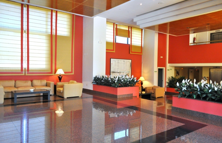 Imagen de los interiores del Hotel La Moraleja. Foto 13