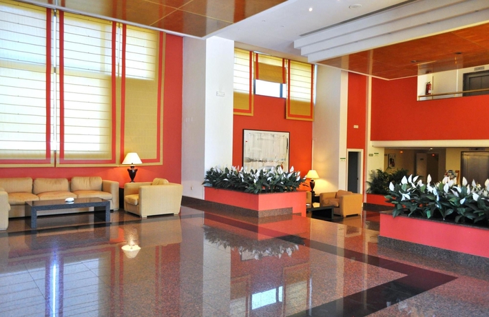 Imagen de los interiores del Hotel La Moraleja. Foto 14