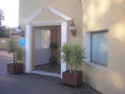 Imagen de los exteriores del Hotel La Morona. Foto 10