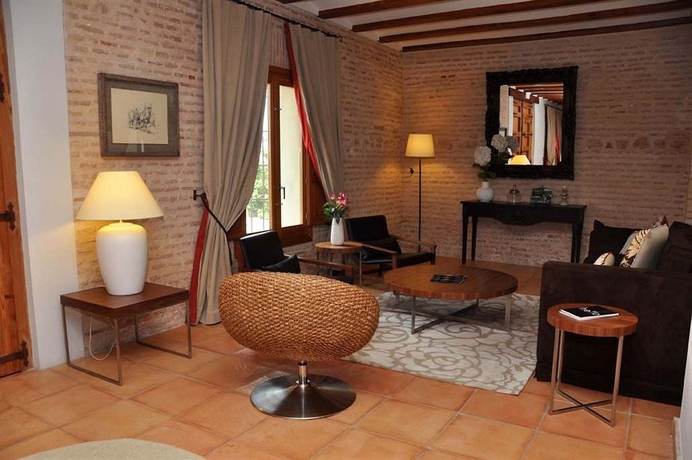 Imagen de los interiores del Hotel La Mozaira. Foto 12