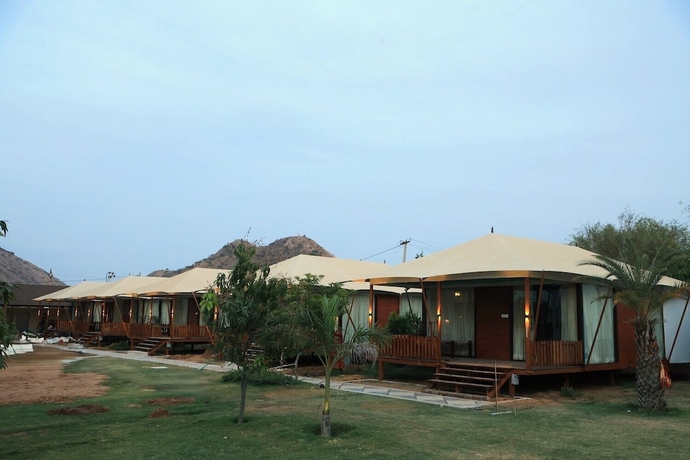 Imagen de la habitación del Hotel La Natures and Resorts. Foto 11