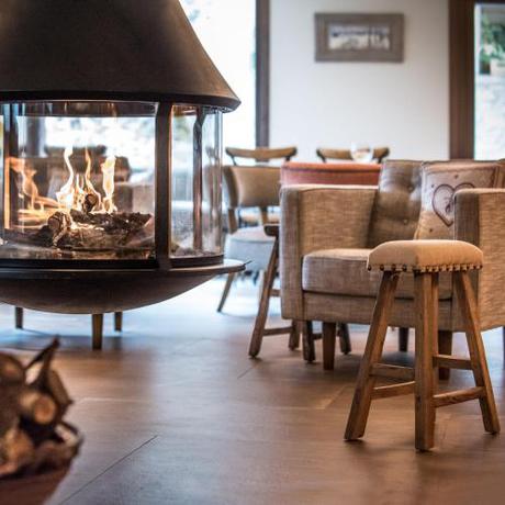 Imagen del bar/restaurante del Hotel La Neu, Benasque. Foto 2