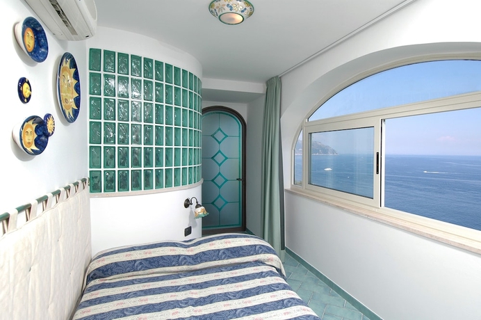 Imagen de la habitación del Hotel La Ninfa. Foto 9