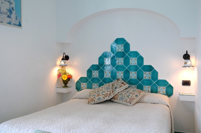 Imagen de la habitación del Hotel La Ninfa. Foto 10