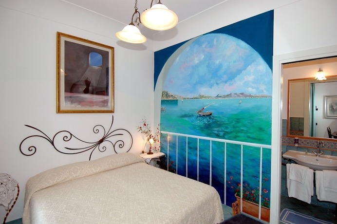 Imagen de la habitación del Hotel La Ninfa. Foto 15