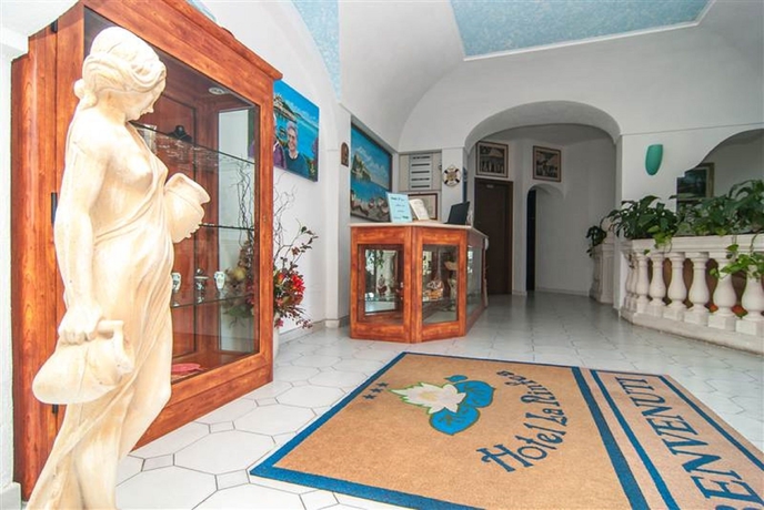 Imagen de los interiores del Hotel La Ninfea. Foto 15