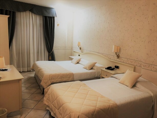 Imagen de la habitación del Hotel La Noce. Foto 18