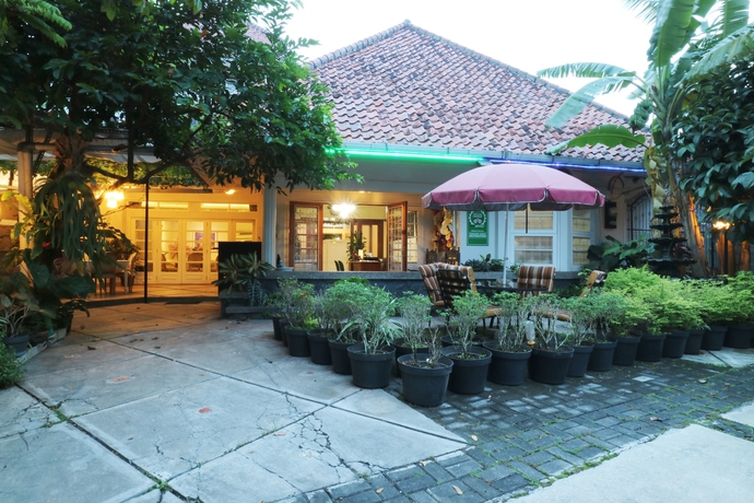 Imagen de los exteriores del Hotel La Nostalgie Boutique. Foto 6