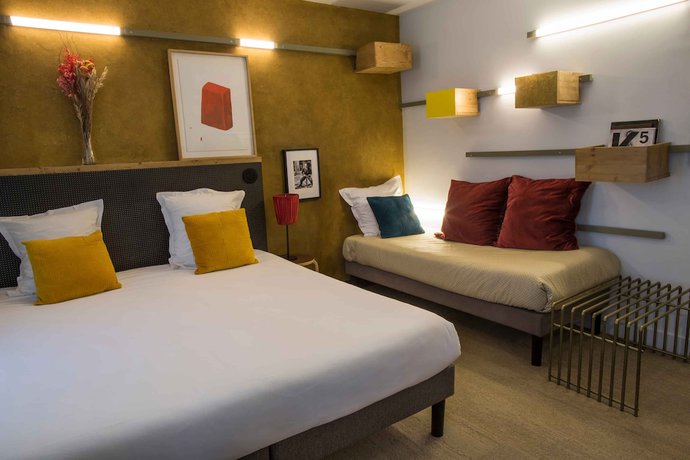 Imagen de la habitación del Hotel La Nouvelle R&eacute;publique. Foto 3