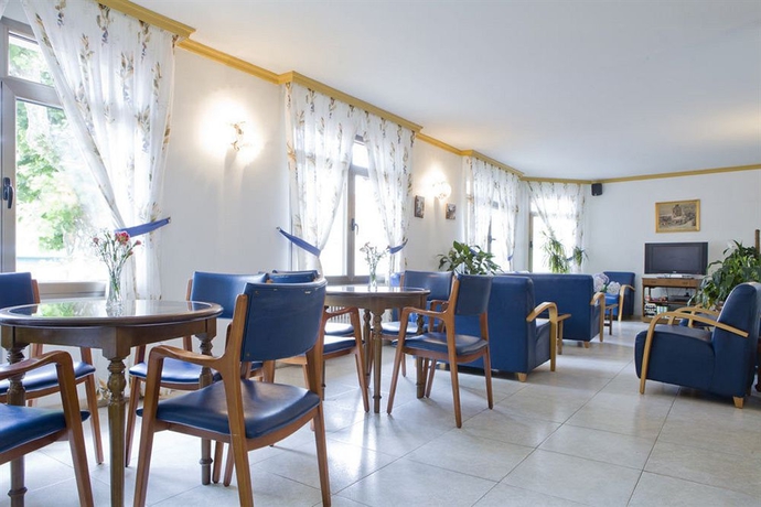 Imagen de los interiores del Hotel La Noyesa. Foto 15