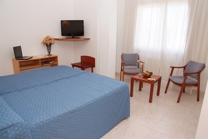 Imagen de la habitación del Hotel La Noyesa. Foto 8