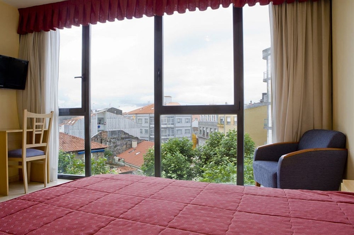 Imagen de la habitación del Hotel La Noyesa. Foto 14