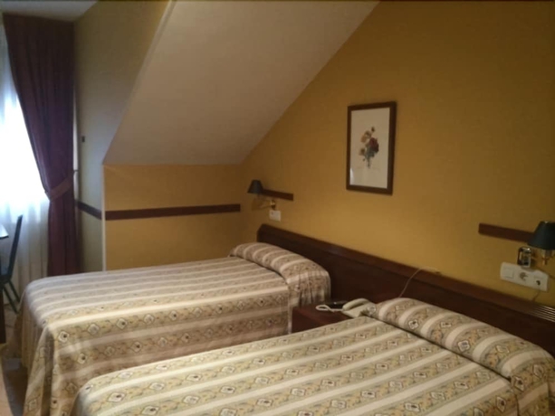 Imagen de la habitación del Hotel La Nueva Allandesa Hotel. Foto 9