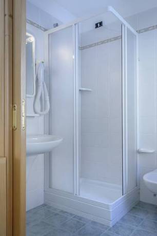 Imagen de la habitación del Hotel La Nuova Montanina. Foto 4