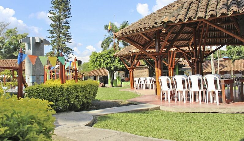 Imagen general del Hotel La Oliva Club Centro Campestre. Foto 1