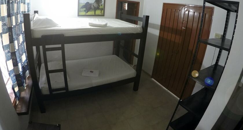 Imagen de la habitación del Hotel La Oliva Club Centro Campestre. Foto 12