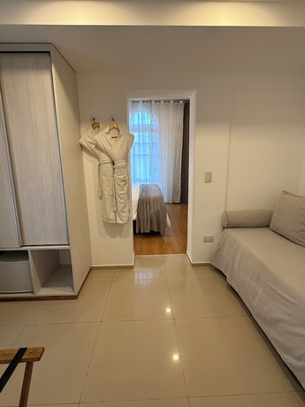 Imagen de la habitación del Hotel La Olivia Boutique and Spa. Foto 7
