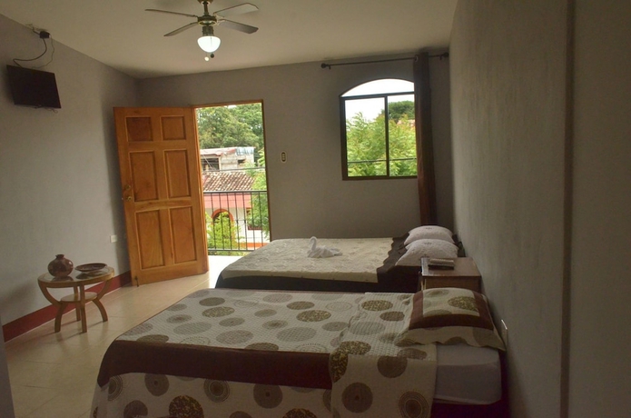 Imagen de la habitación del Hotel La Otra Banda. Foto 5