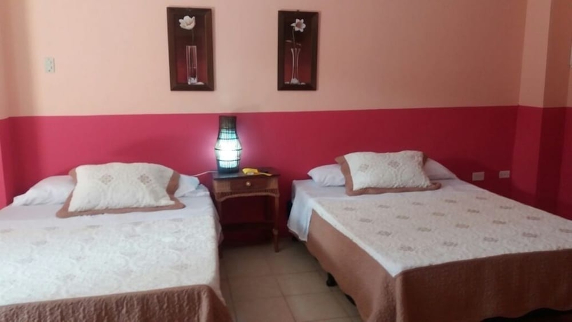 Imagen de la habitación del Hotel La Otra Banda. Foto 14