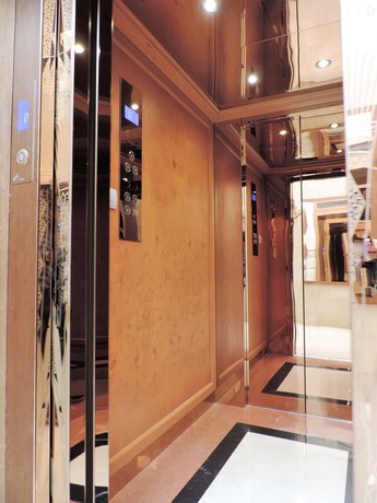 Imagen de los interiores del Hotel La PLace, Zahlah. Foto 18