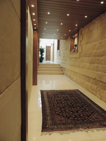 Imagen de los interiores del Hotel La PLace, Zahlah. Foto 19