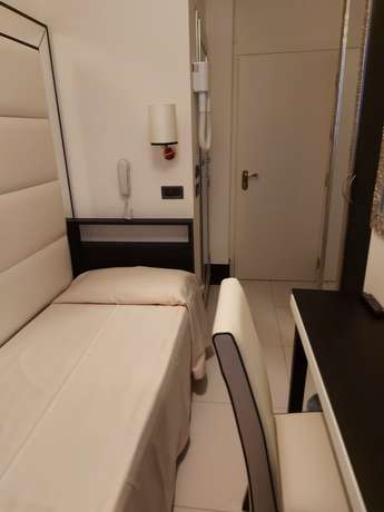 Imagen de la habitación del Hotel La Pace, Bellaria-Igea Marina. Foto 12