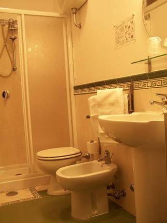 Imagen de la habitación del Hotel La Pace, Cassino. Foto 4